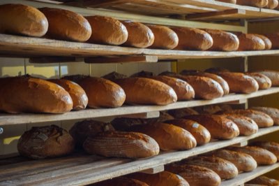 NYC Food Rituals: Bagel, Pizza, or Sweet Treat? 30-Min Guide